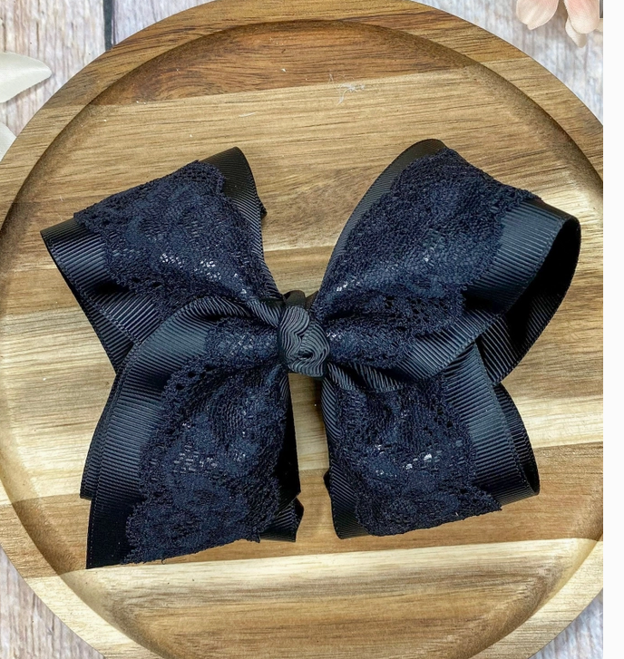 Chantilly Lace Classic Hair Bow