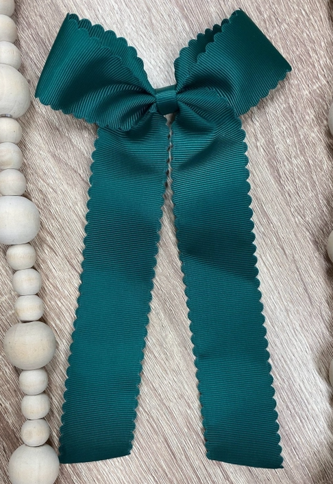 Scalloped Long Tail Bow with Alligator Clip